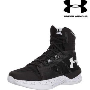 Black Women’s under armour volleyball shoes